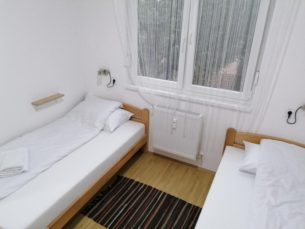 Apartman Ana 3 ซูโบติกา ภายนอก รูปภาพ